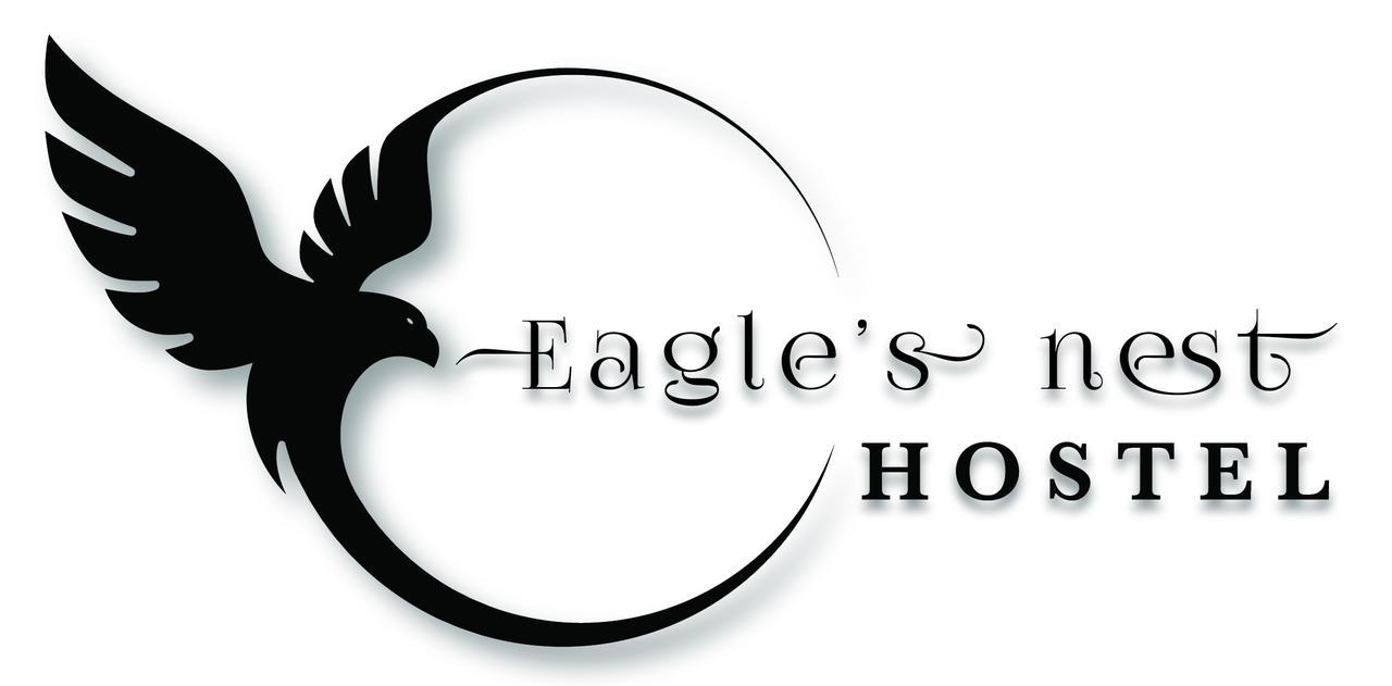 Eagle'S Nest Hostel Postojna Exterior foto